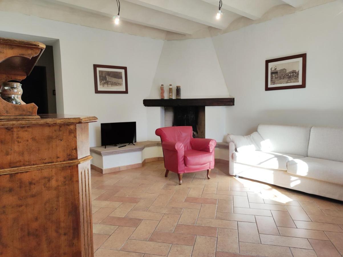 גאמבאסי Agriturismo Santa Cristina מראה חיצוני תמונה